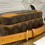 Louis Vuitton Nil Messenger Bag Vintage M14016 - Image 7
