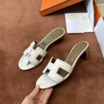 Hermès Oasis Heeled Sandal - Image 7