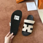 Hermès Chypre Sandal - Image 7