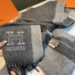Hermès H Logo Reversible Lambswool Scarf - Image 6