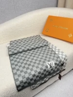 Louis Vuitton Petit Damier Knit Wool Scarf - Image 7