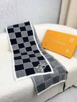 Louis Vuitton Damier Heritage Knit Wool Scarf - Image 7