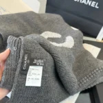 Chanel CC Chunky Knit Cashmere Scarf - Image 7
