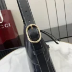 Gucci GG Emblem Shoulder Bag 815216 - Image 7