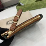 Gucci GG Emblem Card Holder 819113 - Image 7