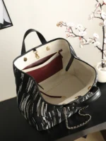Chanel AS6201 Tote Bag 43cm - Image 7