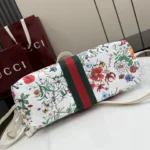 Gucci Giglio Flora Print Tote Bag with Pouch - Image 7