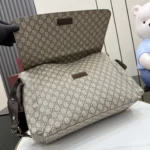 Gucci GG Supreme Diaper Messenger Bag 44cm - Image 7