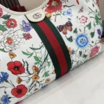 Gucci Giglio Large Flora Print Tote Bag with Pouch - Image 7