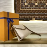 Louis Vuitton Multipass Mini White M2A840 - Image 7
