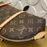 Louis Vuitton Squire East West Monogram M28953 - Image 7