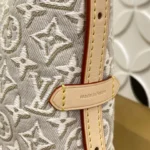 Louis Vuitton Carryall East West Monogram Embleme M2A136 - Image 7