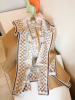 Burberry Wool Cashmere Double-Sided Cape - Image 8