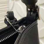 Louis Vuitton Carryall East West Black M28160 - Image 8