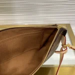 Louis Vuitton Pochette Monogram M40712 - Image 8