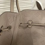 Louis Vuitton Boundless Bag Mahina M13180 - Image 8