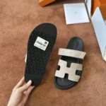 Hermès Chypre Sandal - Image 8