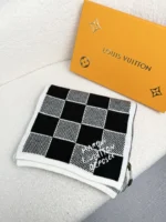 Louis Vuitton Damier Heritage Knit Wool Scarf - Image 8