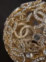 Chanel 25A Handcrafted Gold Hollow Spherical Evening Bag - Image 8