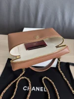 Chanel Vanity Case with Chain Medium 23cm - Image 8