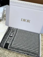 Dior CD Monogram Plaid Cashmere Wool Shawl 140x140cm - Image 8