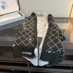 Chanel Double-Sided Diamond Logo Scarf 198*68cm - Image 8