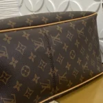 Louis Vuitton Graceful MM Monogram Hobo Bag M40354 - Image 8