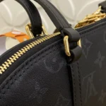 Louis Vuitton Squire East West Bag M3A167 - Image 8