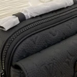 Louis Vuitton S Lock Messenger Bag Taurillon M58489 - Image 8