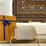 Louis Vuitton Side Trunk MM Monogram Embleme M2A145 - Image 8