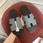 Hermès Izmir Men's Sandal - Image 8