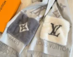 Louis Vuitton Monogram Fur Pocket Cashmere Stole - Image 8