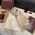 Gucci GG Jacquard Reversible Cashmere Scarf - Image 8
