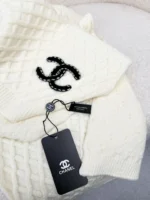 Chanel CC Quilted Knit Scarf - Image 9