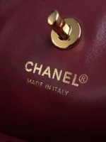 Chanel 26A Vertical Tote Bag 23.5cm - Image 9
