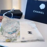 Chanel 26A Metiers d'Art Printed Cashmere Shawl 140x140cm - Image 9