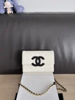 Chanel Handbag 96209 White - Image 9