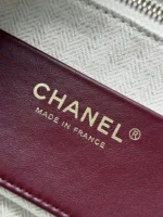 Chanel Handbag 24.5cm - Image 9