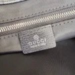 Gucci Essence Classic GG Messenger Bag Black 35.5cm - Image 9