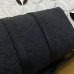 Louis Vuitton Keepall Bandouliere 35 Taurillon Black M22765 - Image 9